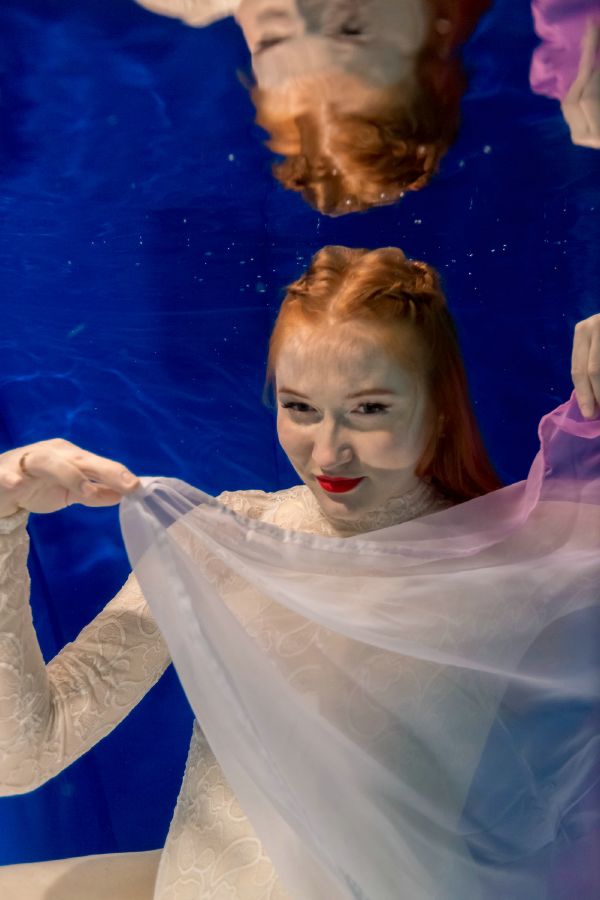 Подводная фотосессия для беременных.